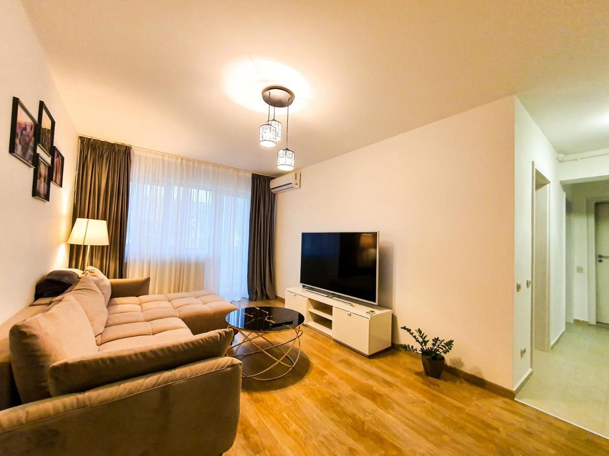 Luxurious Retreat 1Br Apartment With Netflix, Private Parking And Self Check In Popesti-Leordeni Exterior photo